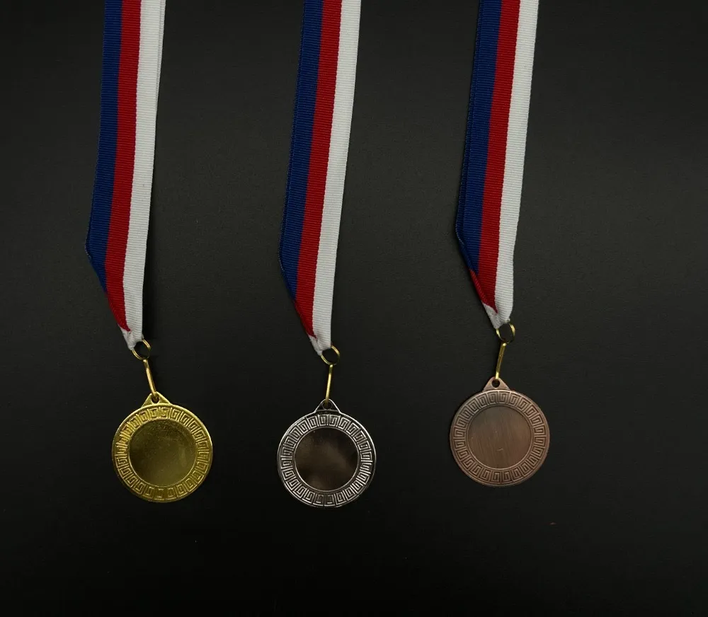 Sportovní medaile a poháry - Poháry Marty, Studio Marty - COPIA Liberec, s.r.o.